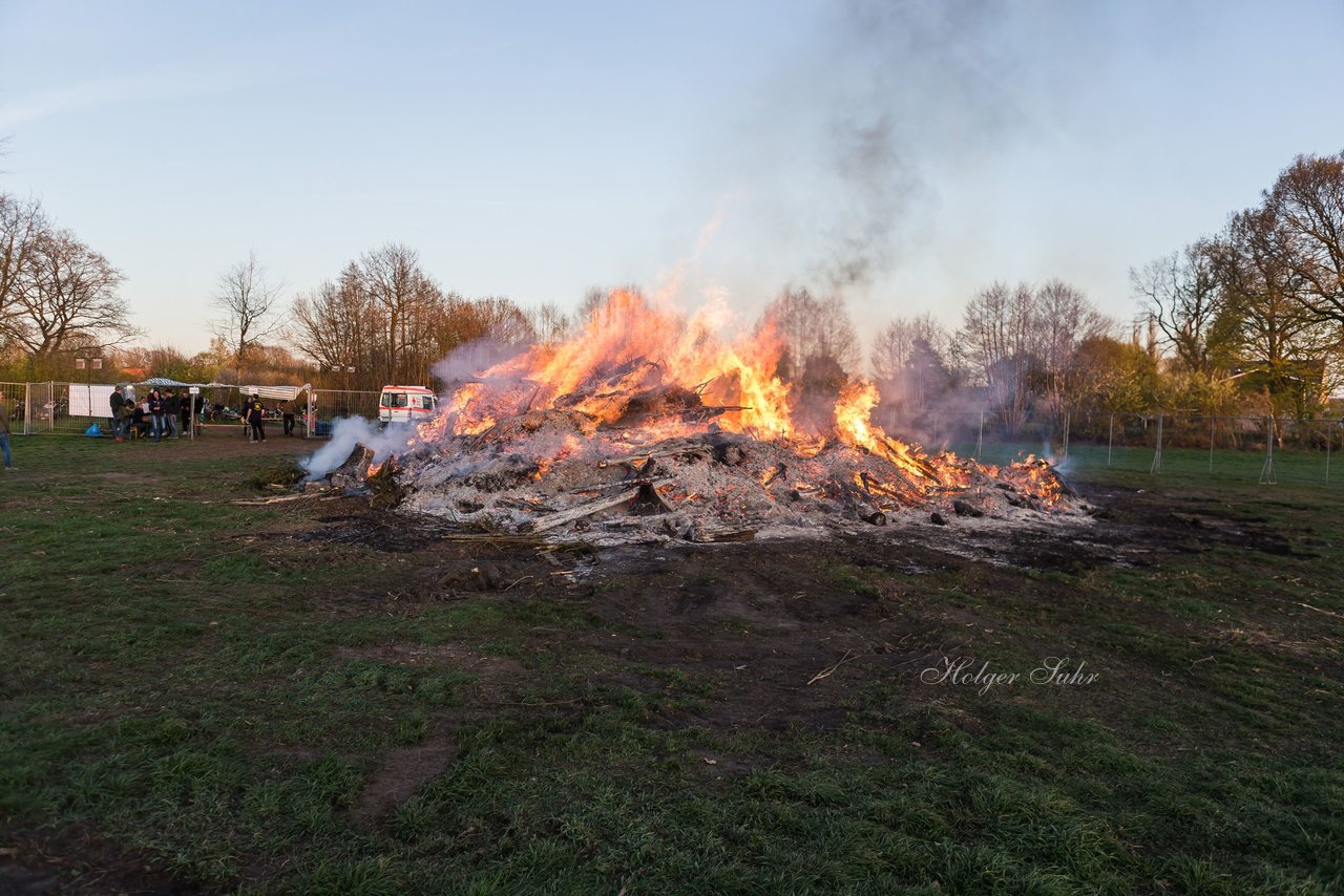 Bild 1 - Osterfeuer